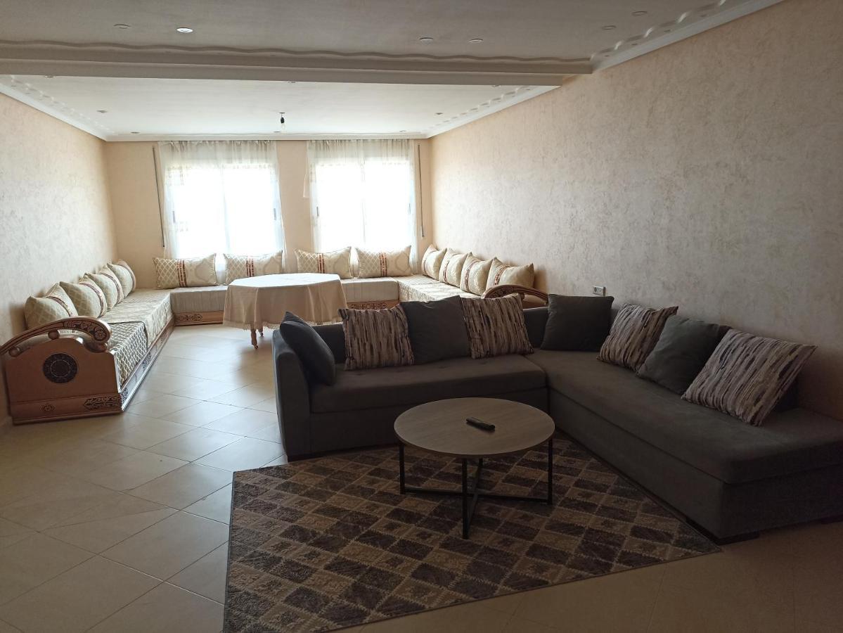 Appartement Familial Au Centre De Nador Ville Esterno foto