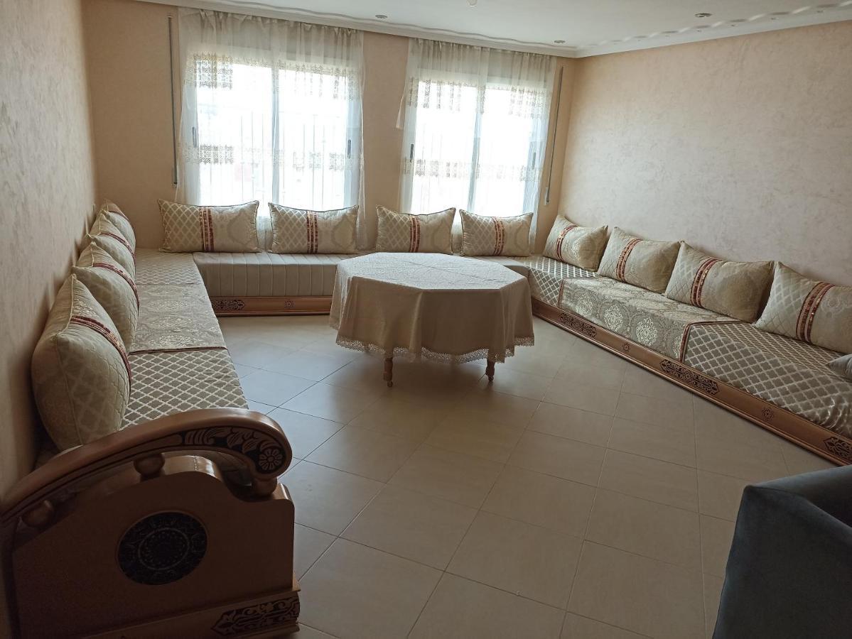 Appartement Familial Au Centre De Nador Ville Esterno foto