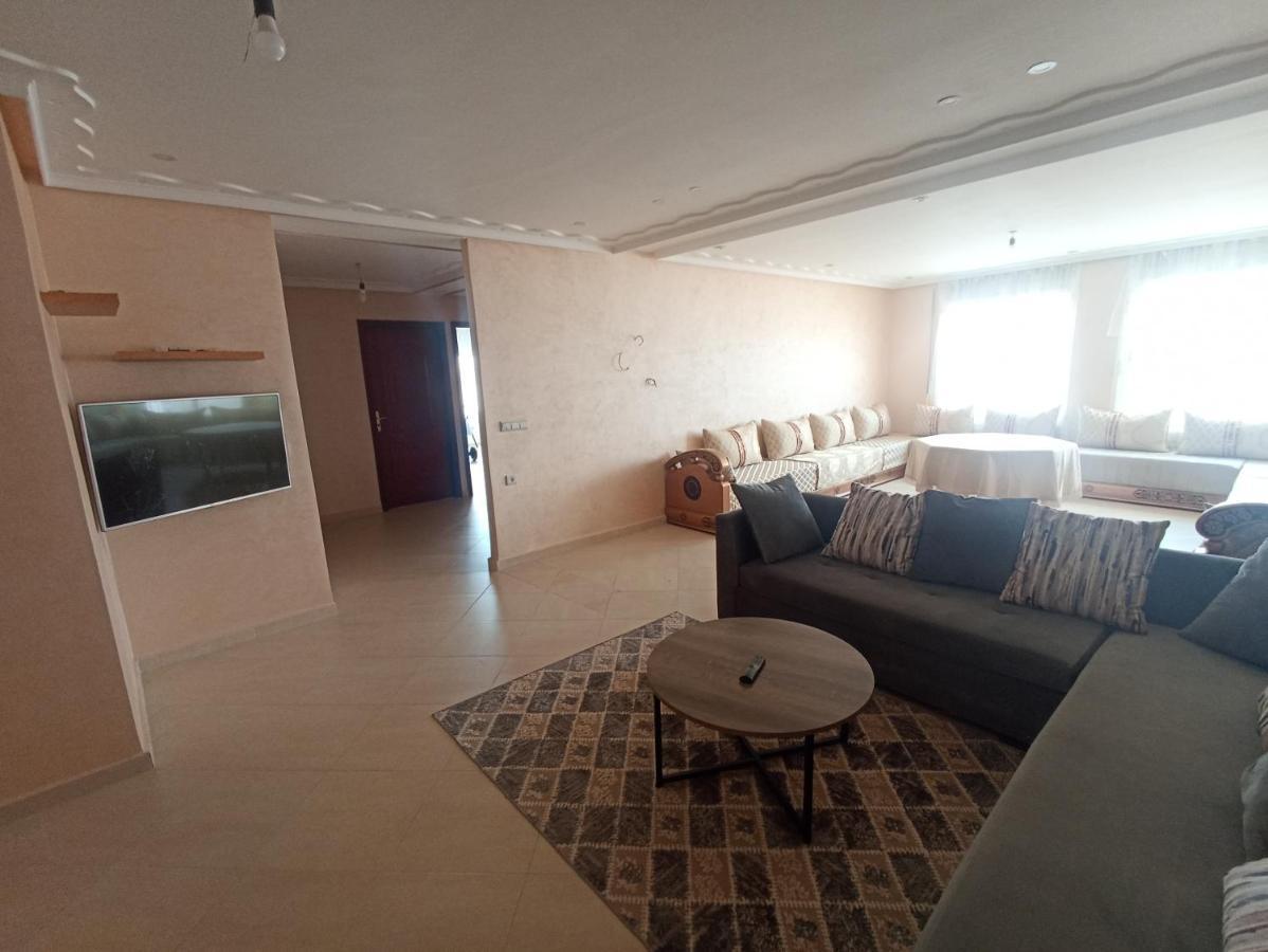 Appartement Familial Au Centre De Nador Ville Esterno foto